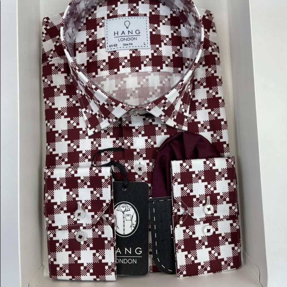 Men’s slim fit burgundy checked dress shirt.